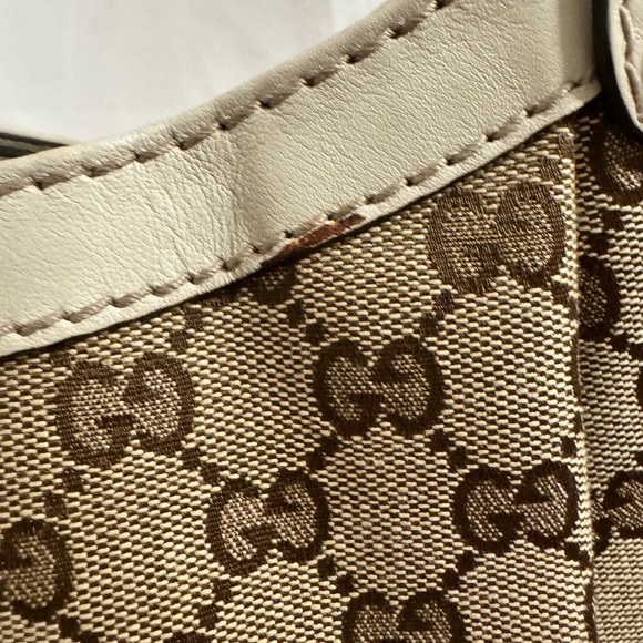 Gucci Large Sukey Monogram Tote - Picture 11 of 16